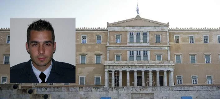 Η Βουλή αποφάσισε να υιοθετήσει τα παιδιά του ήρωα πιλότου – 18.000 ευρώ το χρόνο (upd)